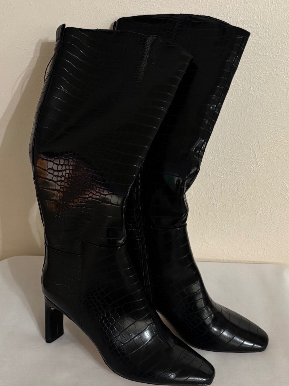 Express Black Croc-Embossed Over-the-Knee Heeled Boots with Boot Bag, 10M